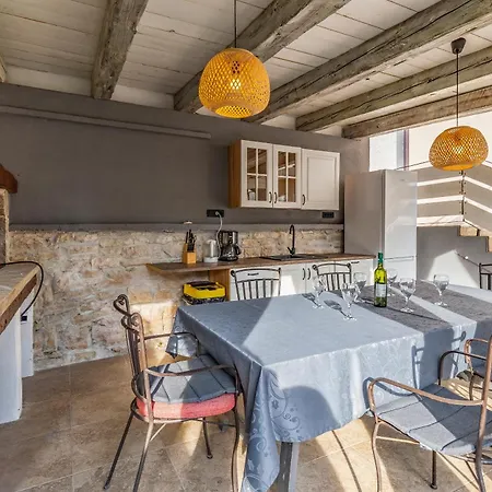 Holiday home Agneza
